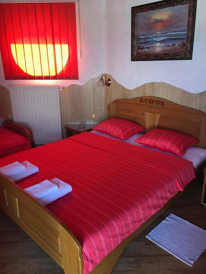 Motel Pizzeria Actros Nova Topola Εξωτερικό φωτογραφία