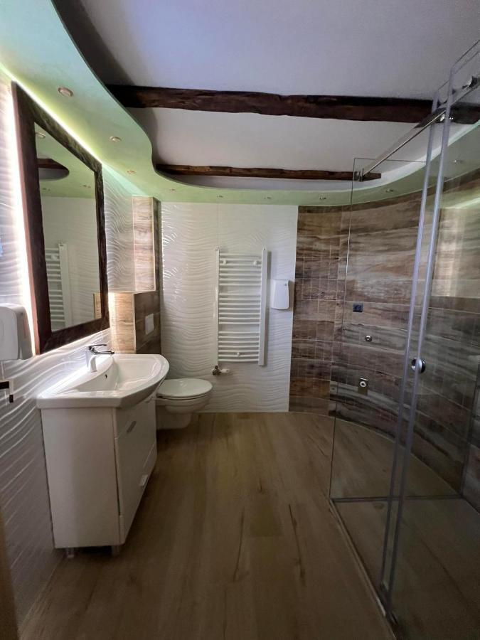 Motel Pizzeria Actros Nova Topola Εξωτερικό φωτογραφία